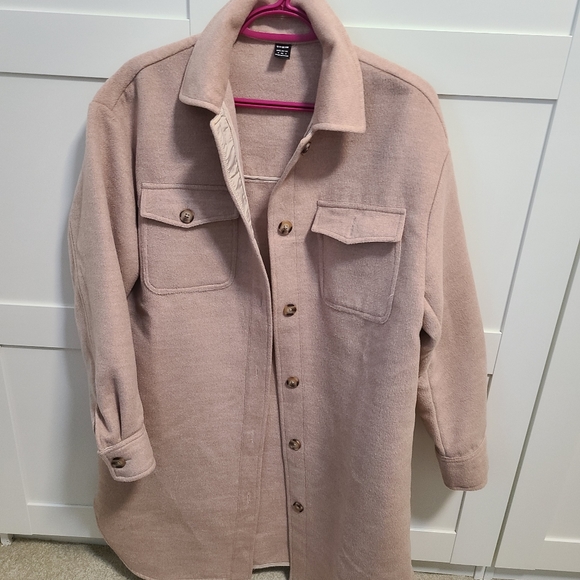Shacket size small - Picture 1 of 5